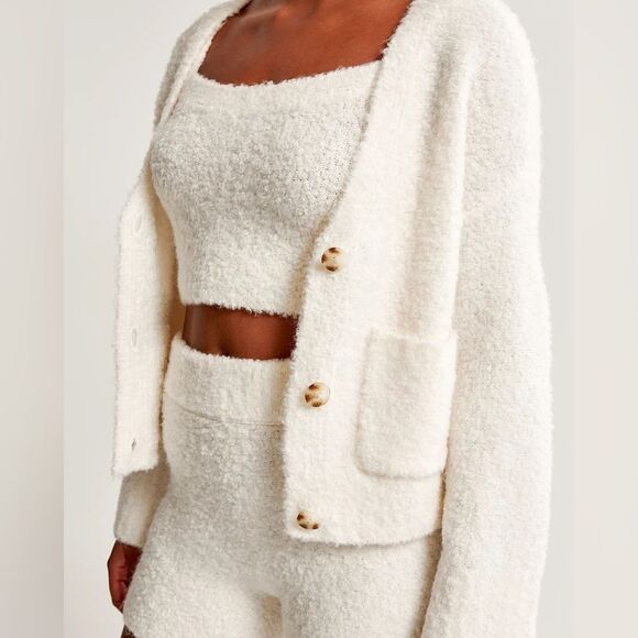 NWT Abercrombie and Fitch Lounge Ivory Boucle Wool Blend Cardigan Size Small - Picture 3 of 16